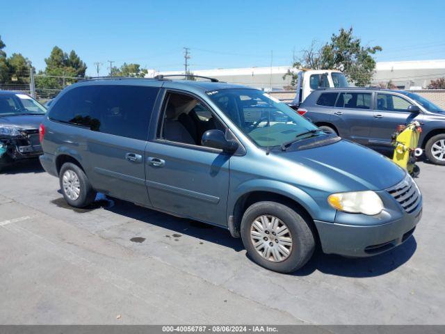  Salvage Chrysler Town & Country