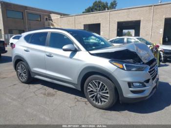  Salvage Hyundai TUCSON