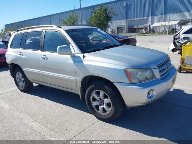  Salvage Toyota Highlander