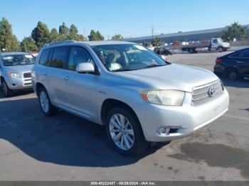  Salvage Toyota Highlander