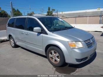  Salvage Dodge Grand Caravan