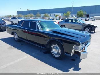  Salvage Lincoln Continenta