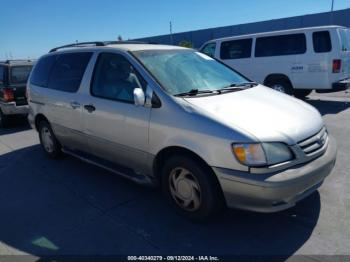  Salvage Toyota Sienna