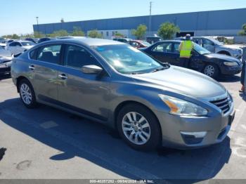  Salvage Nissan Altima