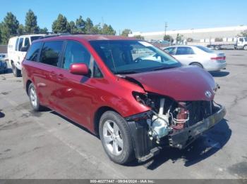  Salvage Toyota Sienna