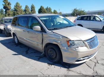  Salvage Chrysler Town & Country