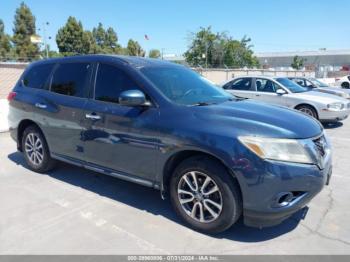  Salvage Nissan Pathfinder