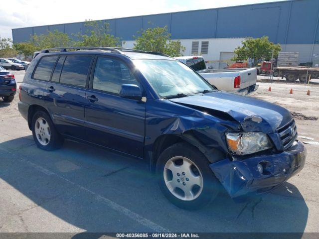  Salvage Toyota Highlander