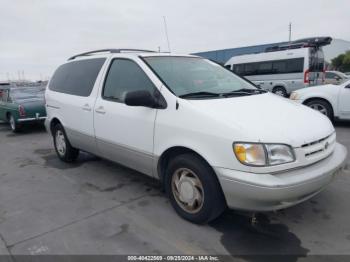  Salvage Toyota Sienna