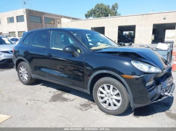  Salvage Porsche Cayenne