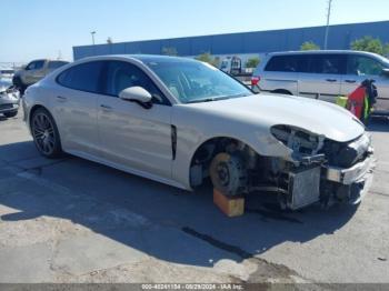  Salvage Porsche Panamera