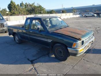  Salvage Toyota Pickup