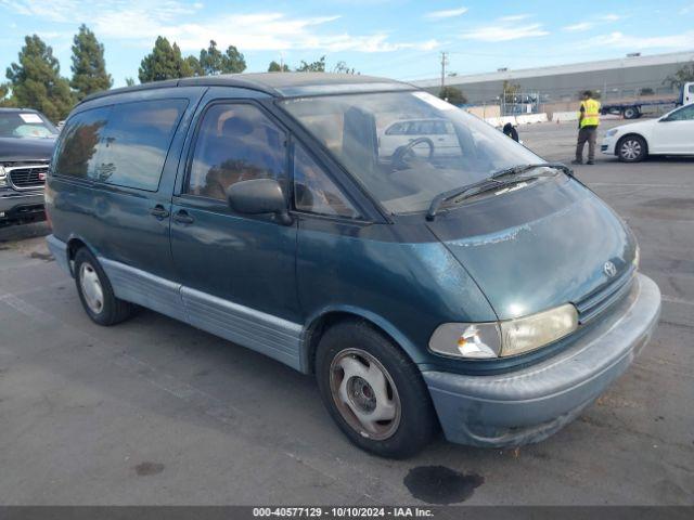  Salvage Toyota Previa