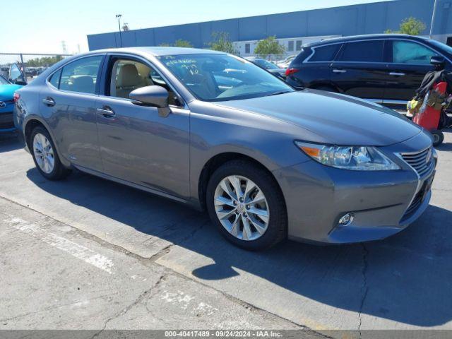  Salvage Lexus Es