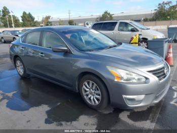  Salvage Nissan Altima