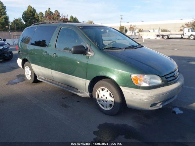  Salvage Toyota Sienna