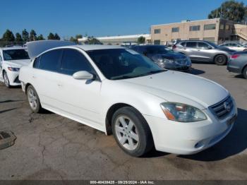  Salvage Nissan Altima