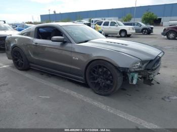  Salvage Ford Mustang