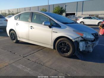  Salvage Toyota Prius