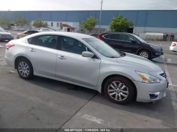  Salvage Nissan Altima