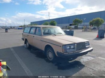  Salvage Volvo 245