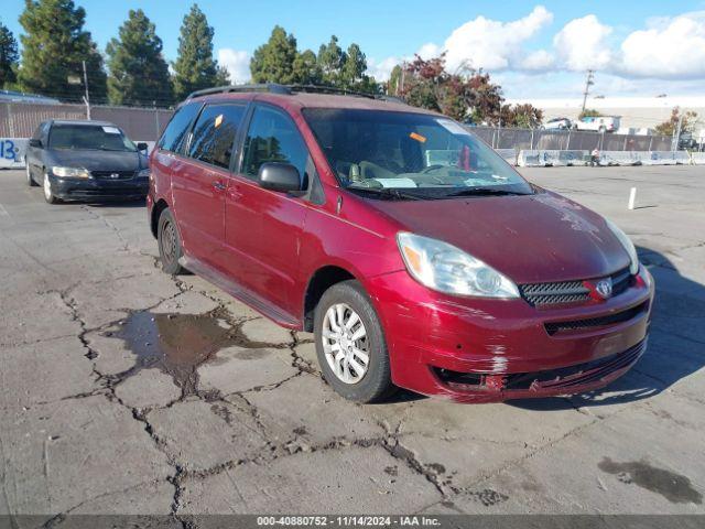  Salvage Toyota Sienna