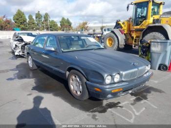  Salvage Jaguar Xj8