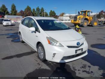  Salvage Toyota Prius v