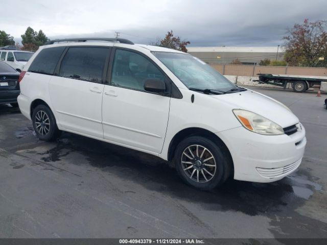  Salvage Toyota Sienna