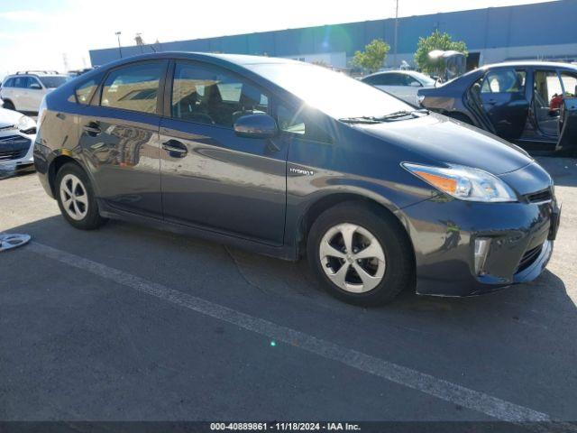  Salvage Toyota Prius