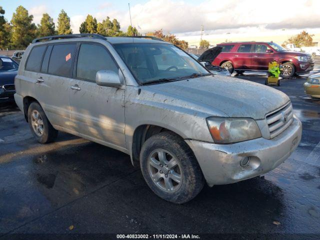  Salvage Toyota Highlander