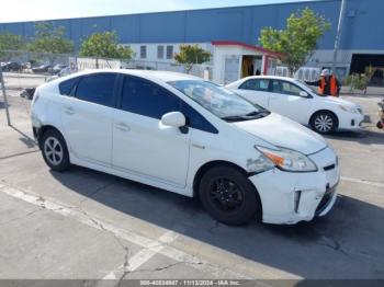  Salvage Toyota Prius