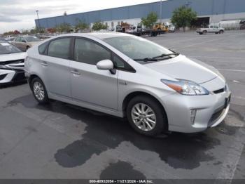  Salvage Toyota Prius