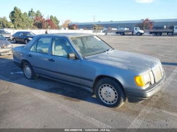  Salvage Mercedes-Benz 300