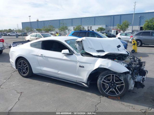  Salvage Ford Mustang