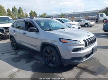  Salvage Jeep Cherokee