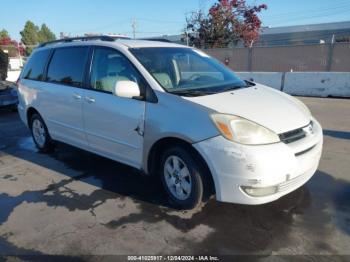  Salvage Toyota Sienna