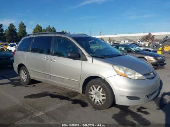  Salvage Toyota Sienna