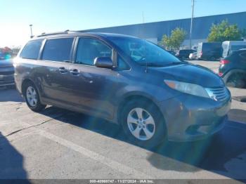  Salvage Toyota Sienna