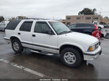  Salvage Chevrolet Blazer