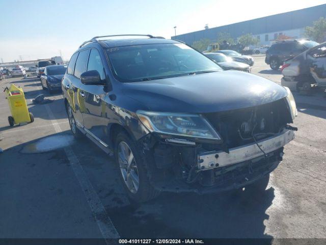  Salvage Nissan Pathfinder