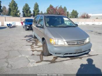  Salvage Toyota Sienna