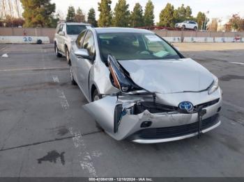  Salvage Toyota Prius