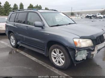  Salvage Toyota Highlander