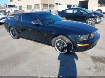  Salvage Ford Mustang