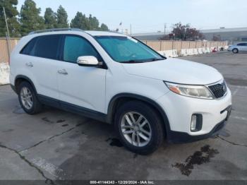  Salvage Kia Sorento