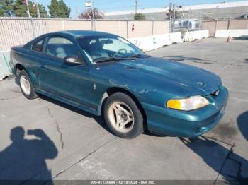  Salvage Ford Mustang