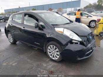  Salvage Nissan LEAF