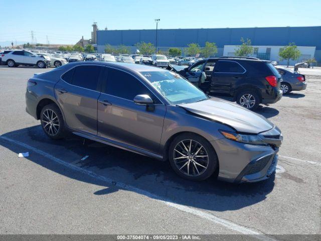  Salvage Toyota Camry