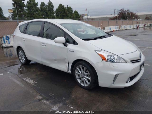  Salvage Toyota Prius v